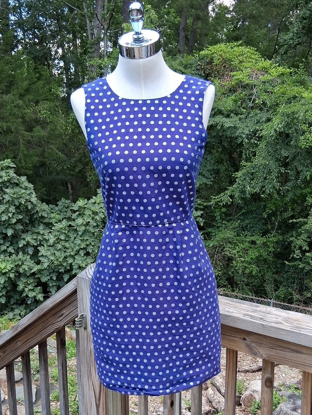 Sleeveless Navy Dress With silver polka dots and Pockets, Talbots Sz 0